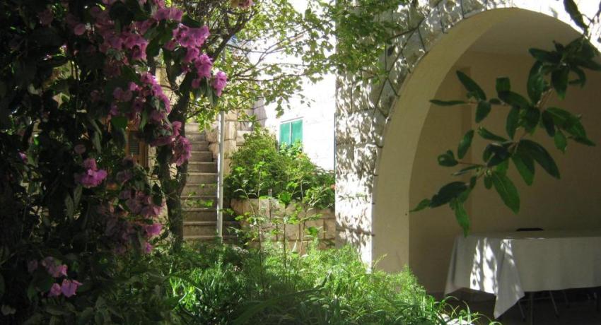 Apartments and Rooms Artemida – 📍Antuna Barca 6, Lapad, 20000 Dubrovnik, Croatie