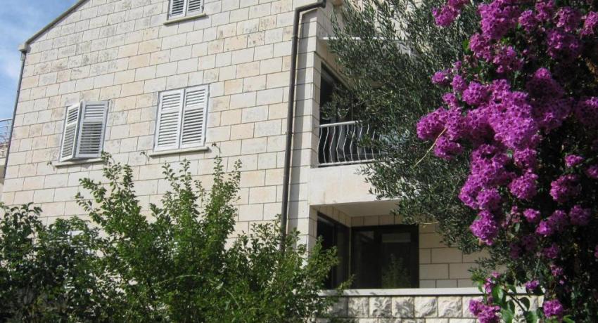 Apartments and Rooms Artemida – 📍Antuna Barca 6, Lapad, 20000 Dubrovnik, Croatie