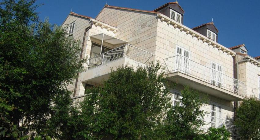 Apartments and Rooms Artemida – 📍Antuna Barca 6, Lapad, 20000 Dubrovnik, Croatie