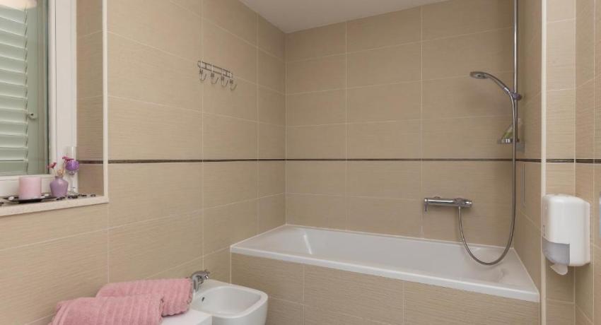 Apartments Nav– 📍1B, Masarykov put, Lapad, 20000 Dubrovnik, Croatie