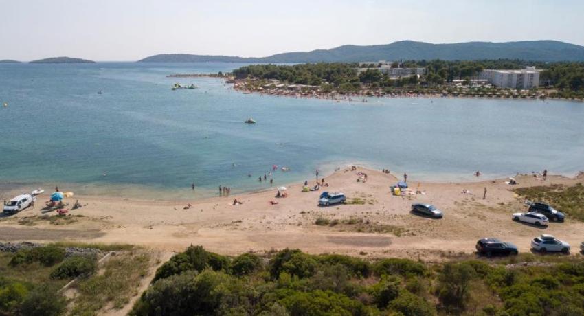 Apartments Plavi Biser 📍 Podsolarsko 80A, 22000 Šibenik, Croatie
