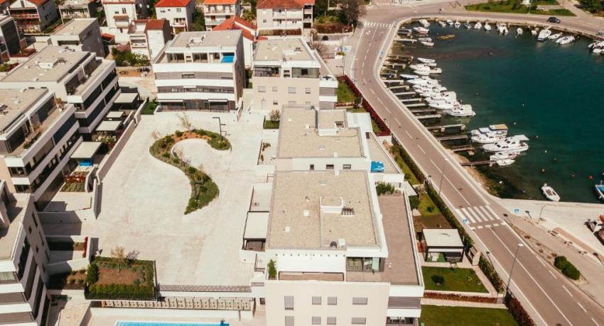 UNIQUE LUXURY DESIGNERS APARTMENT 📍 18 Ulica Vlade Gotovca, 23000 Zadar, Croatie