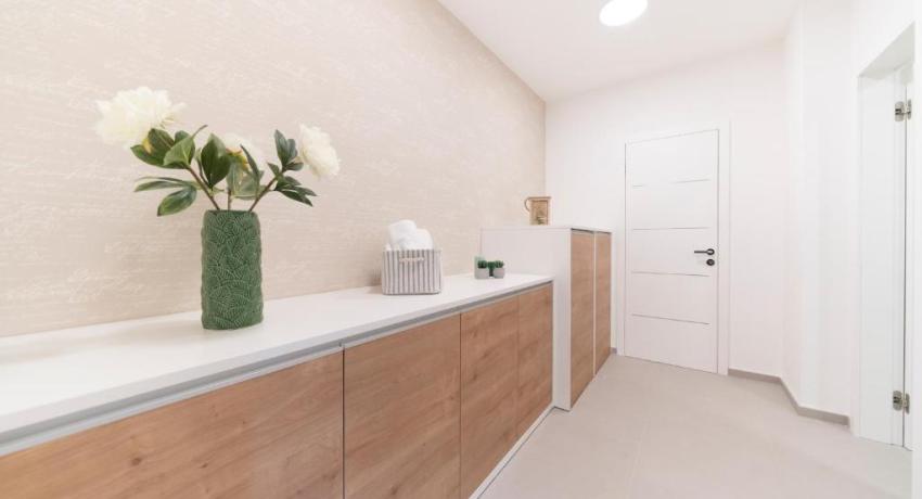 UNIQUE LUXURY DESIGNERS APARTMENT 📍 18 Ulica Vlade Gotovca, 23000 Zadar, Croatie