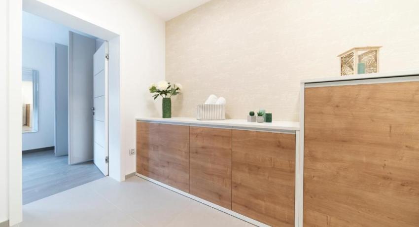 UNIQUE LUXURY DESIGNERS APARTMENT 📍 18 Ulica Vlade Gotovca, 23000 Zadar, Croatie