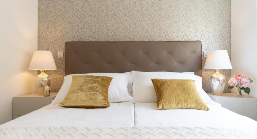 UNIQUE LUXURY DESIGNERS APARTMENT 📍 18 Ulica Vlade Gotovca, 23000 Zadar, Croatie