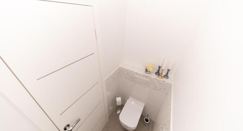 UNIQUE LUXURY DESIGNERS APARTMENT 📍 18 Ulica Vlade Gotovca, 23000 Zadar, Croatie