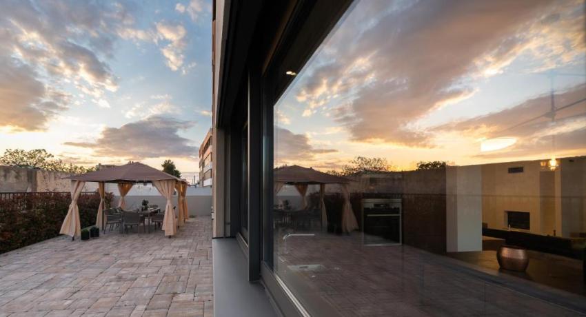 UNIQUE LUXURY DESIGNERS APARTMENT 📍 18 Ulica Vlade Gotovca, 23000 Zadar, Croatie