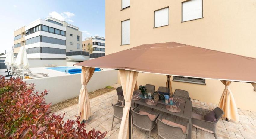 UNIQUE LUXURY DESIGNERS APARTMENT 📍 18 Ulica Vlade Gotovca, 23000 Zadar, Croatie