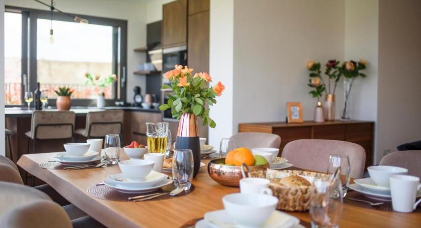 UNIQUE LUXURY DESIGNERS APARTMENT 📍 18 Ulica Vlade Gotovca, 23000 Zadar, Croatie