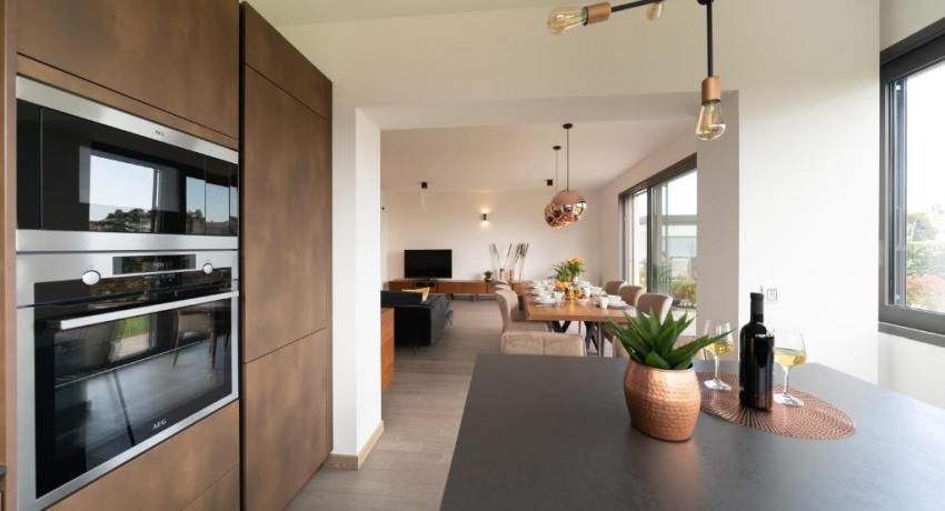 UNIQUE LUXURY DESIGNERS APARTMENT 📍 18 Ulica Vlade Gotovca, 23000 Zadar, Croatie
