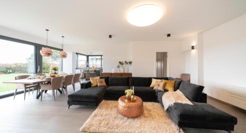 UNIQUE LUXURY DESIGNERS APARTMENT 📍 18 Ulica Vlade Gotovca, 23000 Zadar, Croatie