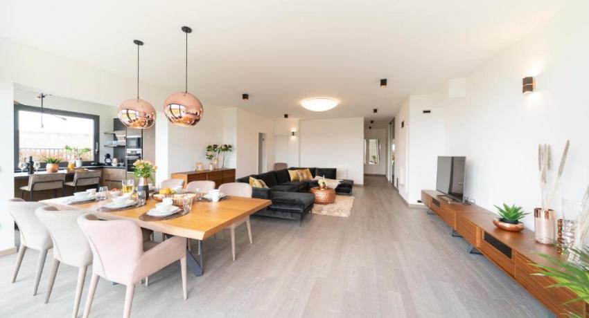 UNIQUE LUXURY DESIGNERS APARTMENT 📍 18 Ulica Vlade Gotovca, 23000 Zadar, Croatie