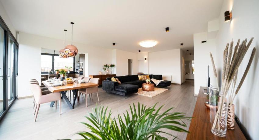 UNIQUE LUXURY DESIGNERS APARTMENT 📍 18 Ulica Vlade Gotovca, 23000 Zadar, Croatie