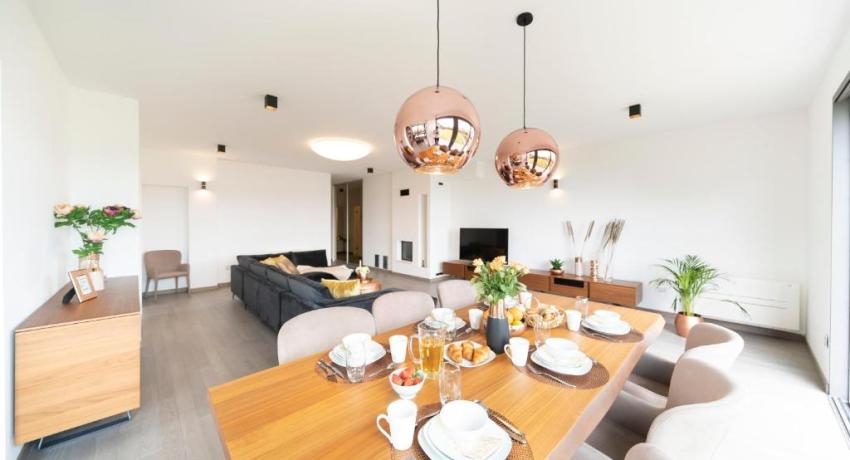 UNIQUE LUXURY DESIGNERS APARTMENT 📍 18 Ulica Vlade Gotovca, 23000 Zadar, Croatie