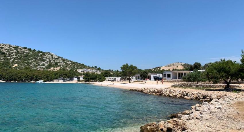 Buqez Eco Resort - beach house 17 - seaview 📍 Jadranska Magistrala 22, 23211 Drage, Croatie