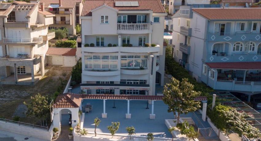 Apartments Plavi Biser 📍 Podsolarsko 80A, 22000 Šibenik, Croatie