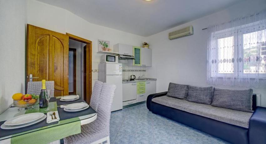 Apartments Plavi Biser 📍 Podsolarsko 80A, 22000 Šibenik, Croatie