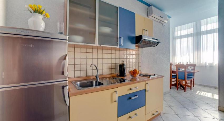 Apartments Plavi Biser 📍 Podsolarsko 80A, 22000 Šibenik, Croatie