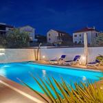 Apartments Plavi Biser 📍 Podsolarsko 80A, 22000 Šibenik, Croatie