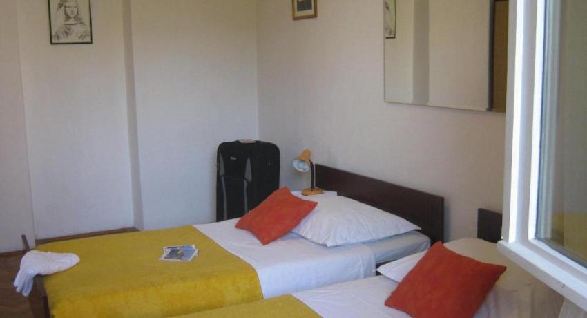 Apartments and Rooms Artemida – 📍Antuna Barca 6, Lapad, 20000 Dubrovnik, Croatie