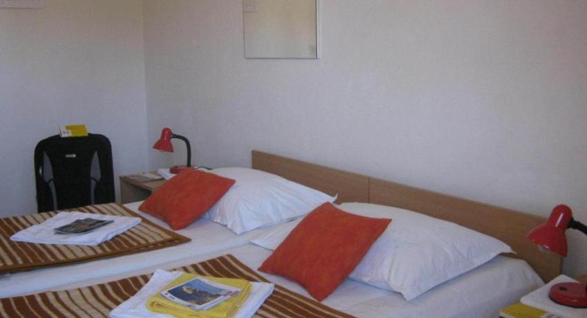 Apartments and Rooms Artemida – 📍Antuna Barca 6, Lapad, 20000 Dubrovnik, Croatie