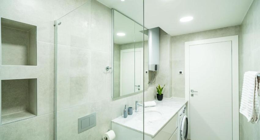 Apartments Zadro– 📍4 Ulica Petra Zoranića 2 kat, Lapad, 20000 Dubrovnik