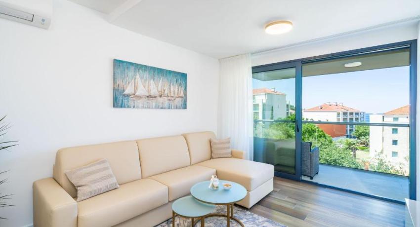 Apartments Zadro– 📍4 Ulica Petra Zoranića 2 kat, Lapad, 20000 Dubrovnik