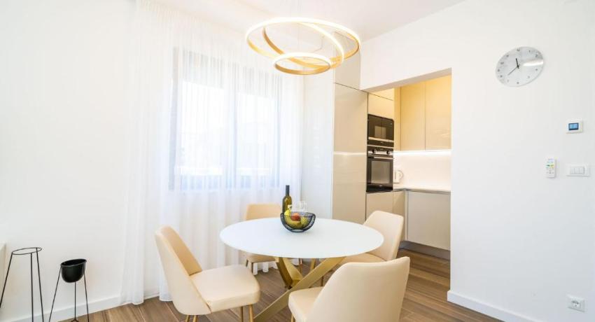 Apartments Zadro– 📍4 Ulica Petra Zoranića 2 kat, Lapad, 20000 Dubrovnik