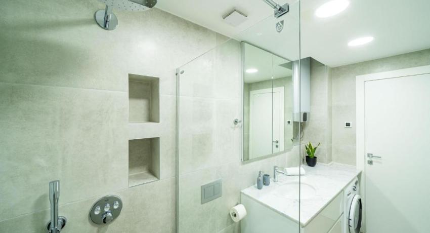 Apartments Zadro– 📍4 Ulica Petra Zoranića 2 kat, Lapad, 20000 Dubrovnik