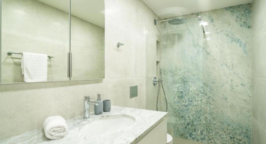 Apartments Zadro– 📍4 Ulica Petra Zoranića 2 kat, Lapad, 20000 Dubrovnik
