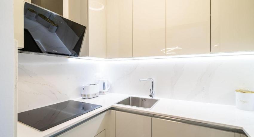 Apartments Zadro– 📍4 Ulica Petra Zoranića 2 kat, Lapad, 20000 Dubrovnik