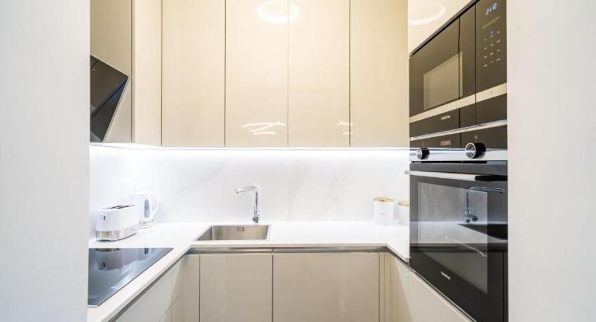 Apartments Zadro– 📍4 Ulica Petra Zoranića 2 kat, Lapad, 20000 Dubrovnik