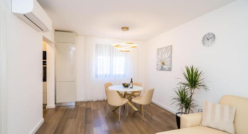 Apartments Zadro– 📍4 Ulica Petra Zoranića 2 kat, Lapad, 20000 Dubrovnik