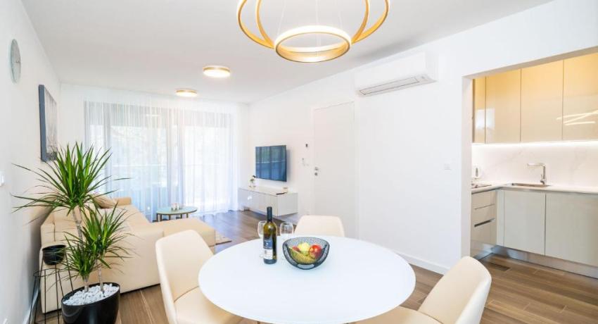 Apartments Zadro– 📍4 Ulica Petra Zoranića 2 kat, Lapad, 20000 Dubrovnik
