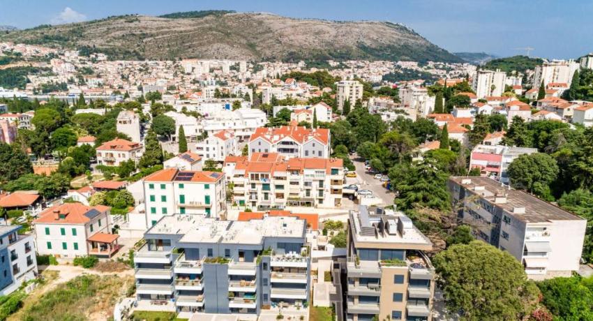 Apartments Zadro– 📍4 Ulica Petra Zoranića 2 kat, Lapad, 20000 Dubrovnik