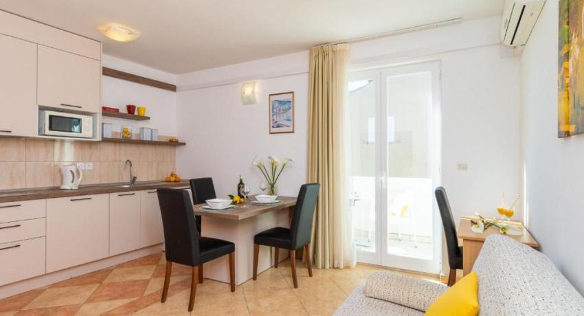 Villa Erna – 📍 Vatroslava Lisinskog 35, 20000 Dubrovnik, Croatie