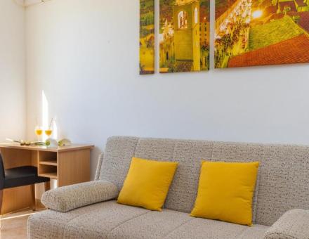 Villa Erna – 📍 Vatroslava Lisinskog 35, 20000 Dubrovnik, Croatie