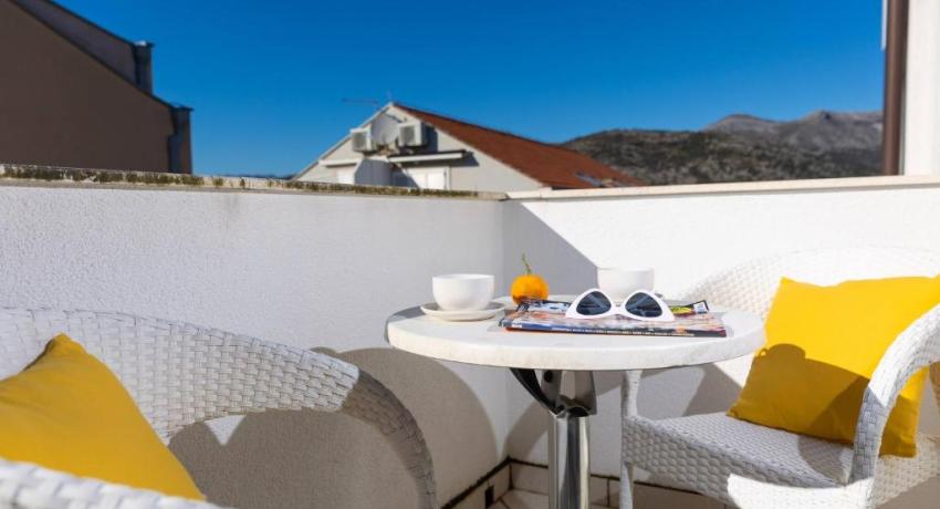 Villa Erna – 📍 Vatroslava Lisinskog 35, 20000 Dubrovnik, Croatie
