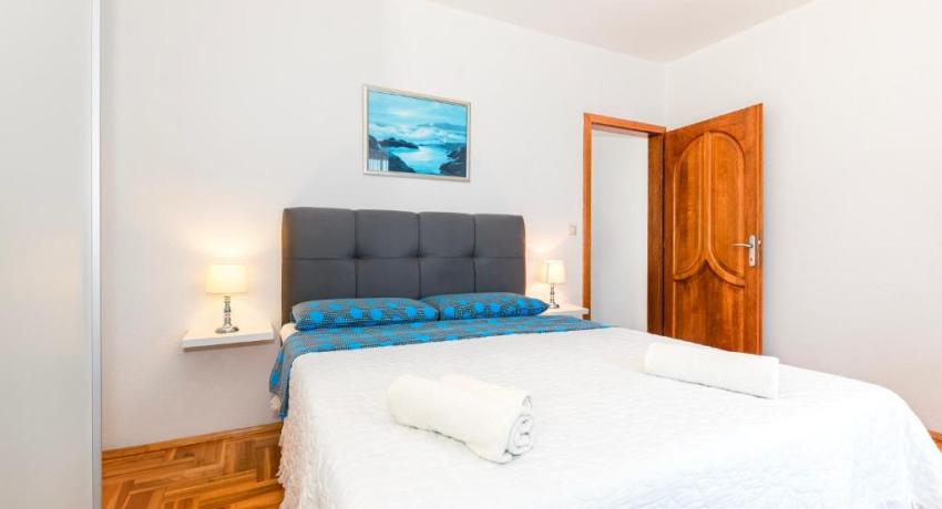 Apartments Plavi Biser 📍 Podsolarsko 80A, 22000 Šibenik, Croatie