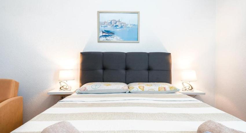Apartments Plavi Biser 📍 Podsolarsko 80A, 22000 Šibenik, Croatie