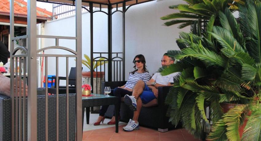 Villa Erna – 📍 Vatroslava Lisinskog 35, 20000 Dubrovnik, Croatie