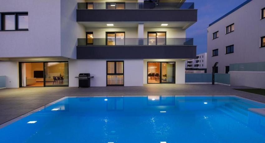 FUX LUXURY Infinty-Pool Zadar