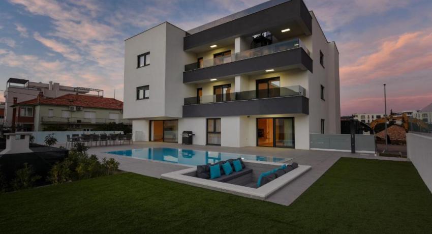 FUX LUXURY Infinty-Pool Zadar