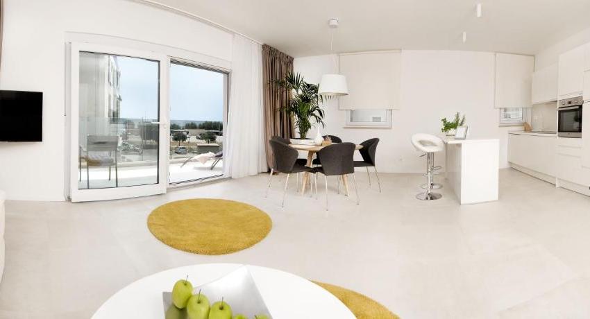 Apartments Deja Views - Žnjan beach– 📍Put Znjana 6a, 21000 Split, Croatie