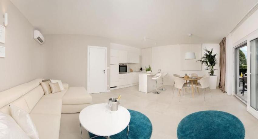 Apartments Deja Views - Žnjan beach– 📍Put Znjana 6a, 21000 Split, Croatie