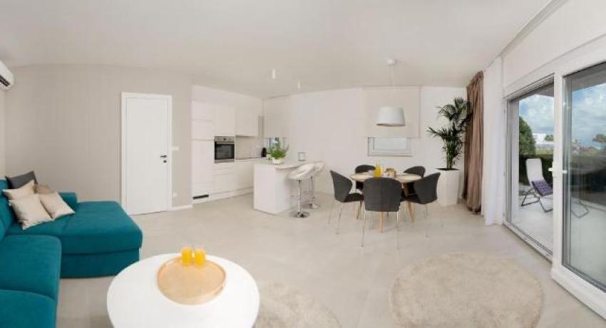 Apartments Deja Views - Žnjan beach– 📍Put Znjana 6a, 21000 Split, Croatie