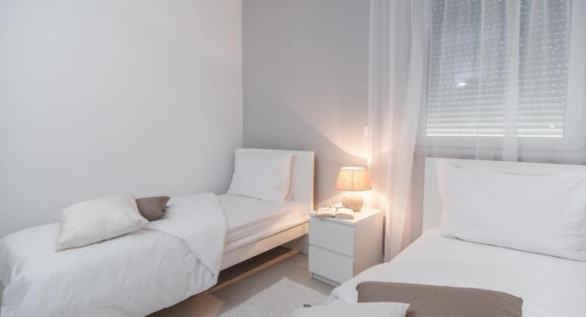 Apartments Deja Views - Žnjan beach– 📍Put Znjana 6a, 21000 Split, Croatie