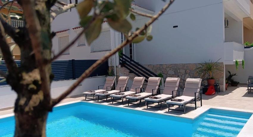 Villa Lungomare with private pool