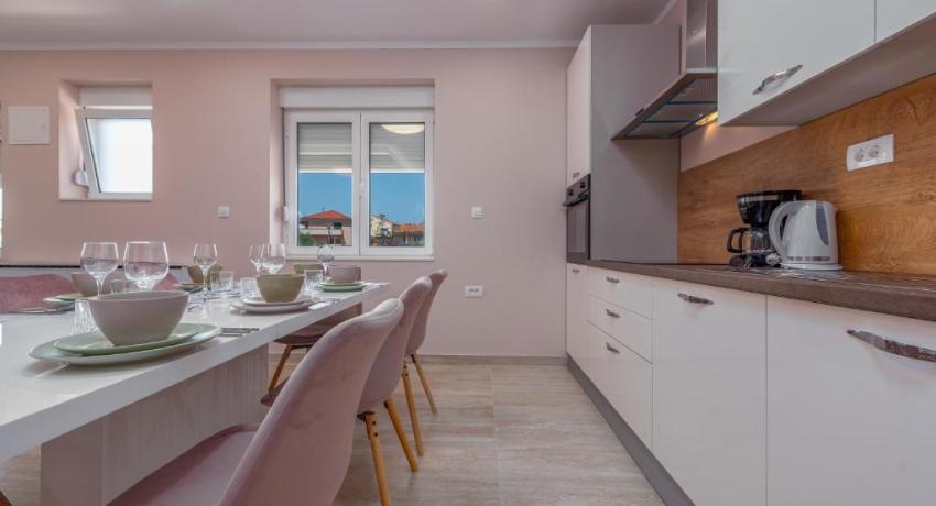 Villa Lungomare with private pool