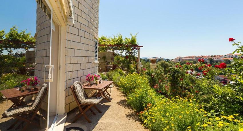Sunshine Apartments– 📍Iva Vojnovića 11A, Lapad, 20000 Dubrovnik, Croatie